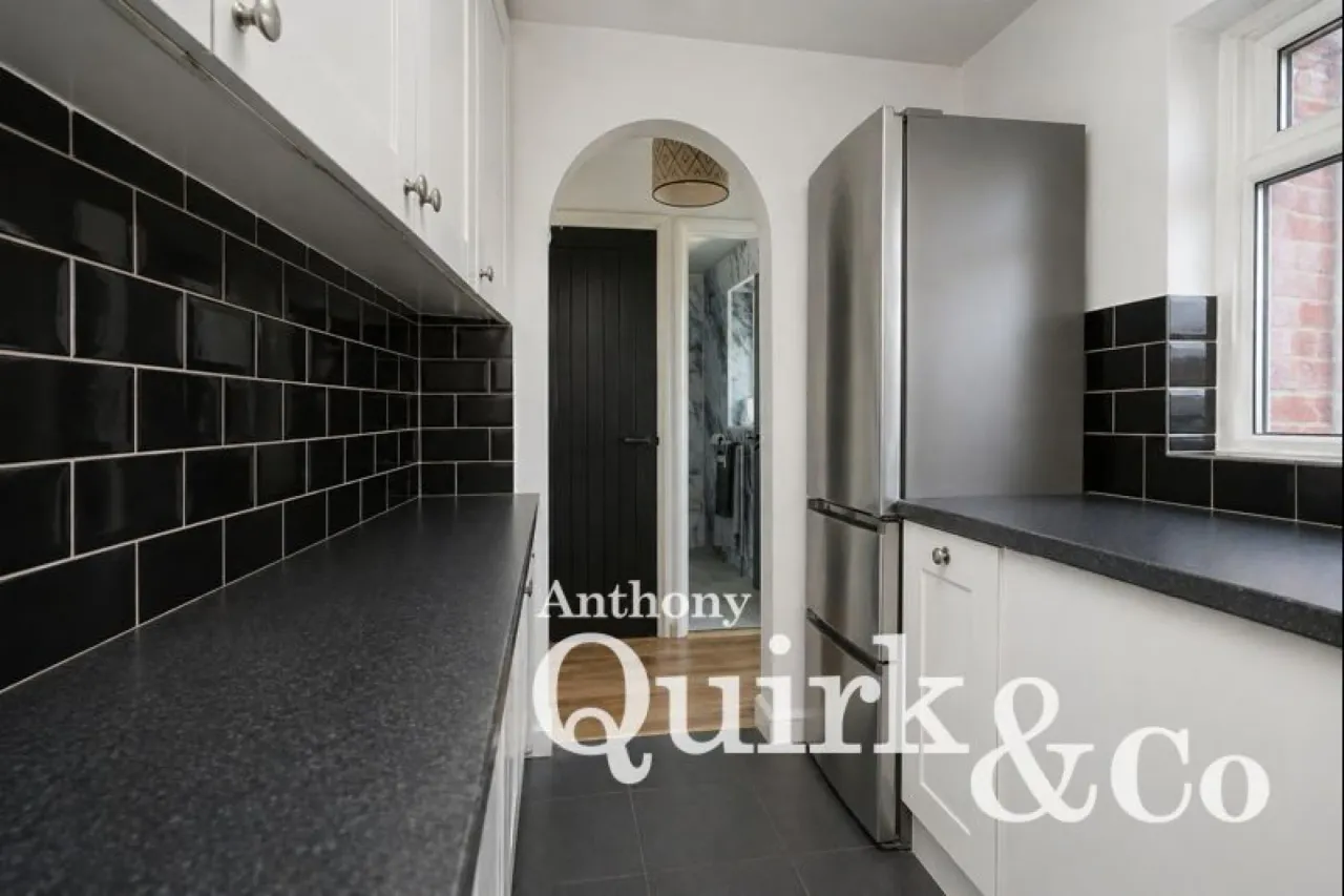 Barnards Avenue, Canvey Island, SS8, photo 6