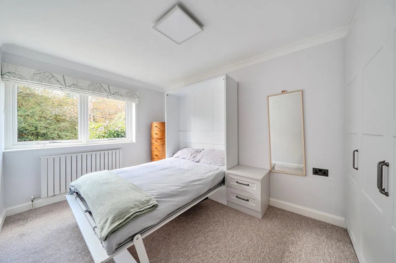 Gerrards Cross Road, SL2, photo 19