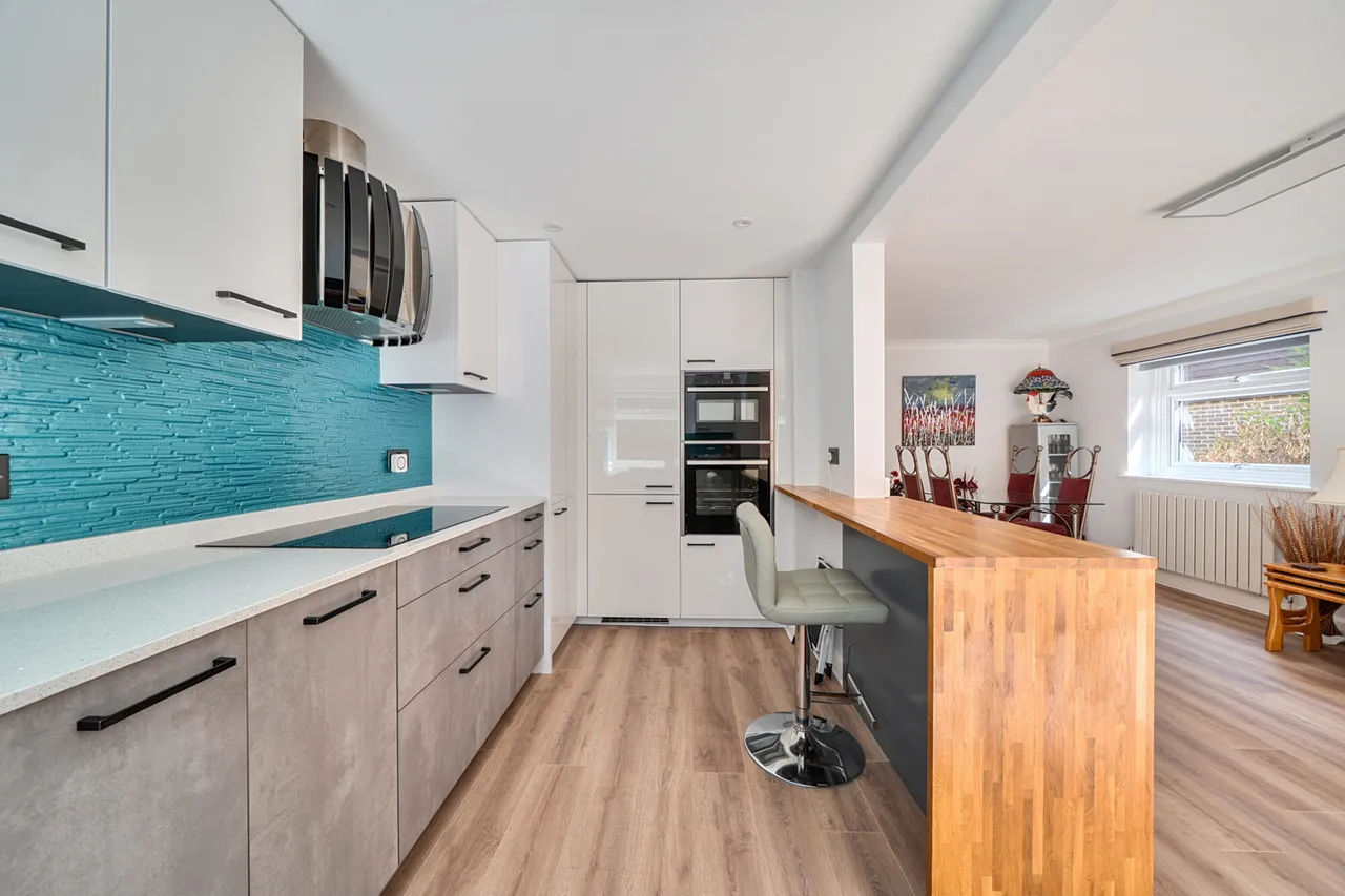 Gerrards Cross Road, SL2, photo 17