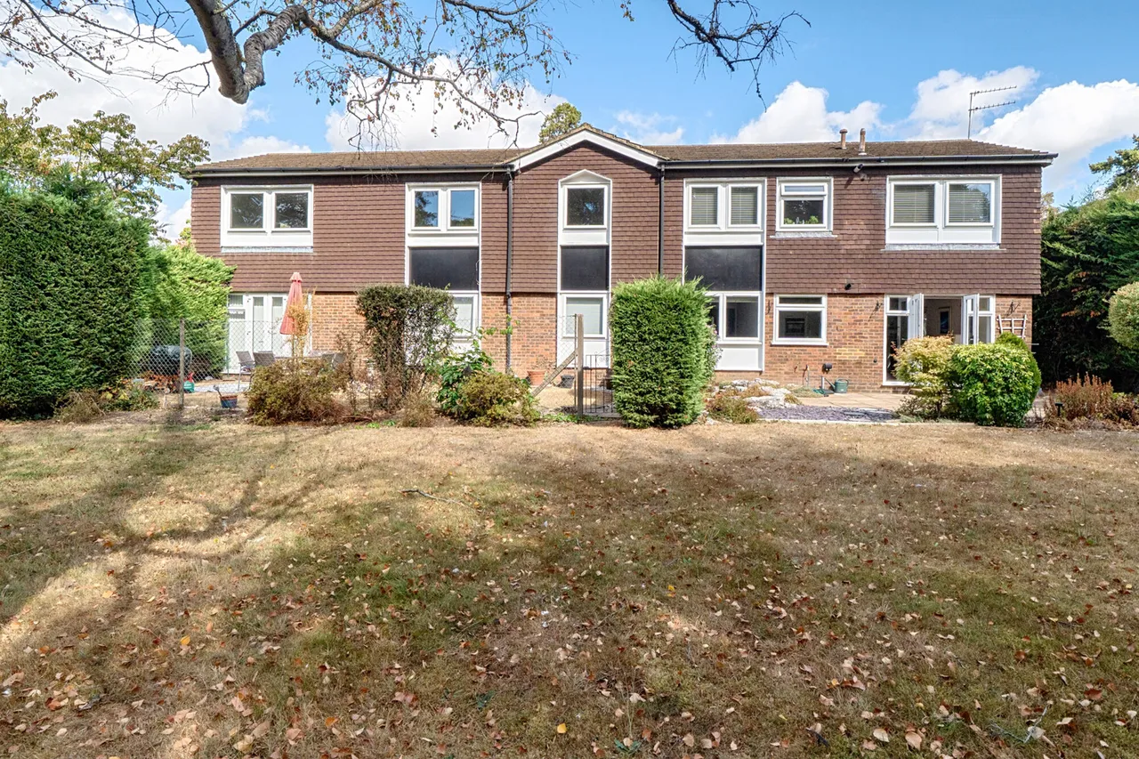 Gerrards Cross Road, SL2, photo 11