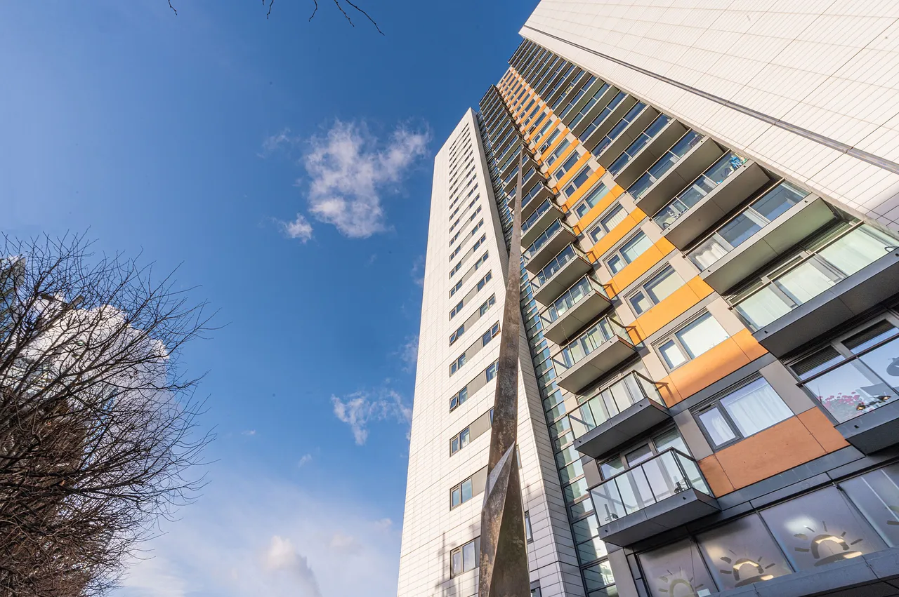 London, E14, photo 5
