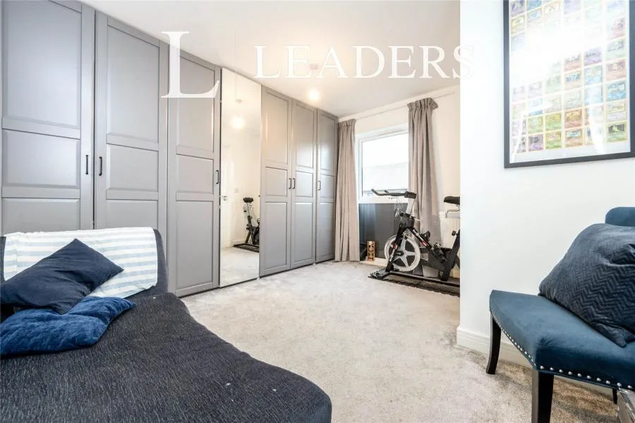 Marion Crescent, Glebe Farm, MK17, photo 9