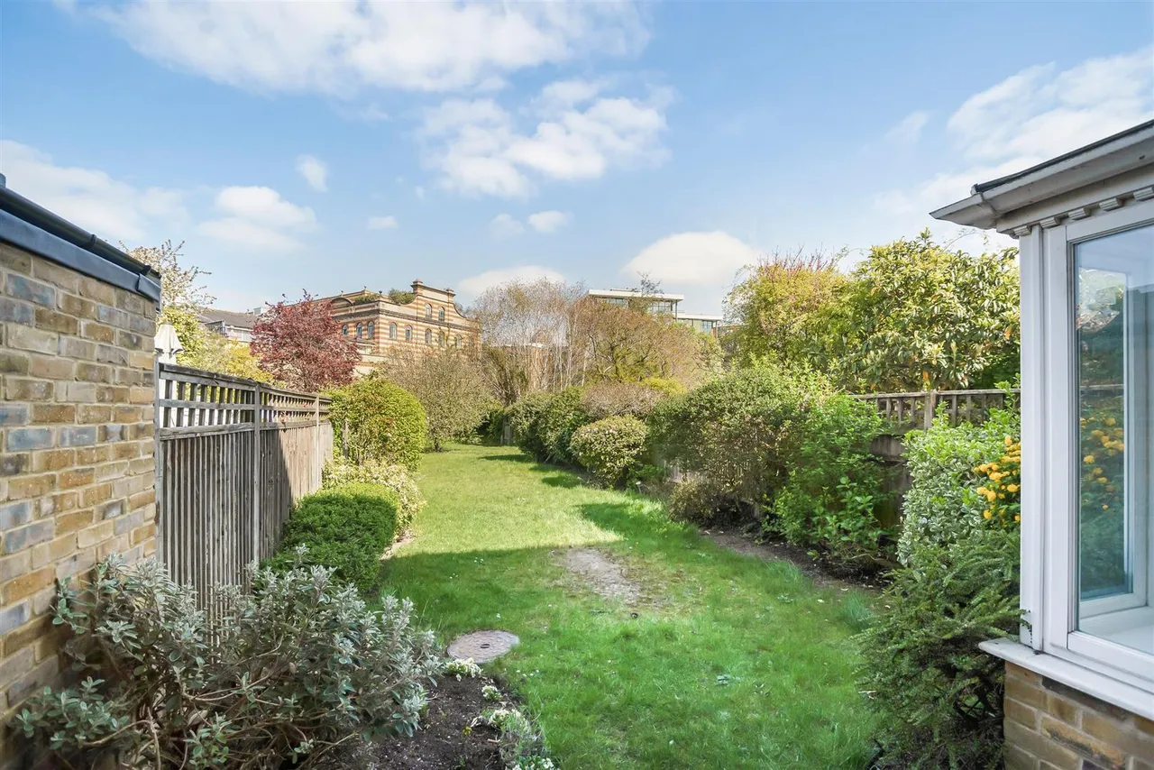 Trinity Church Road, Barnes, SW13, photo 3