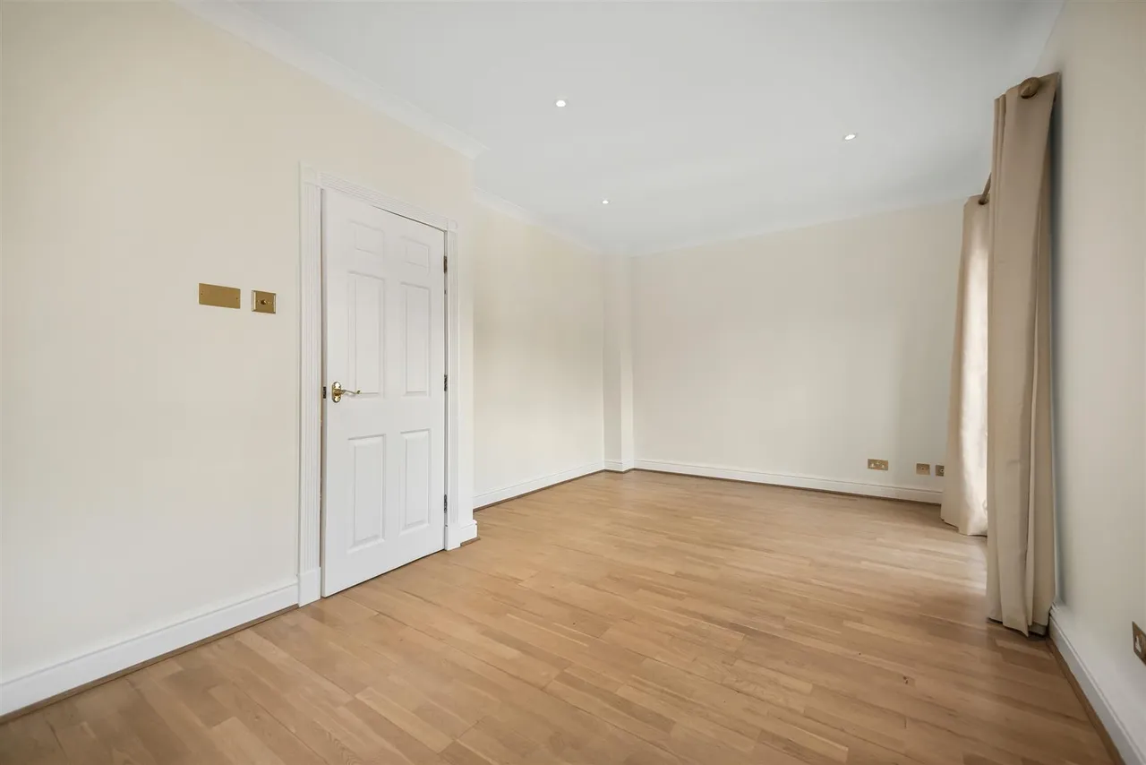 Trinity Church Road, Barnes, SW13, photo 10