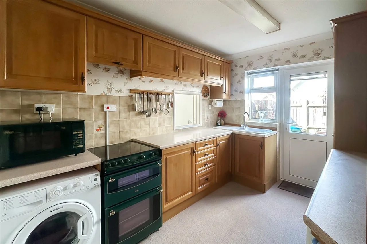 Rustington, Littlehampton, BN16, photo 6