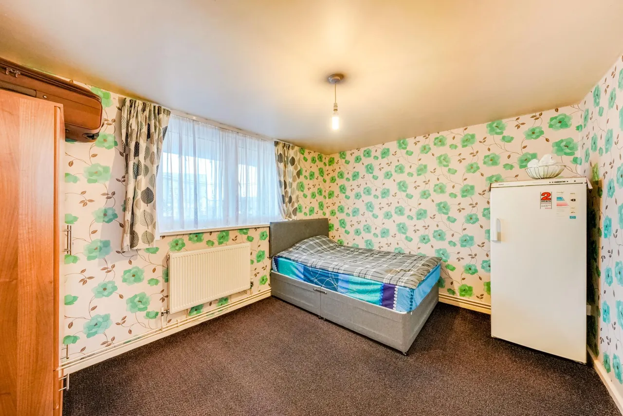 Florence Road, London, E6, photo 12
