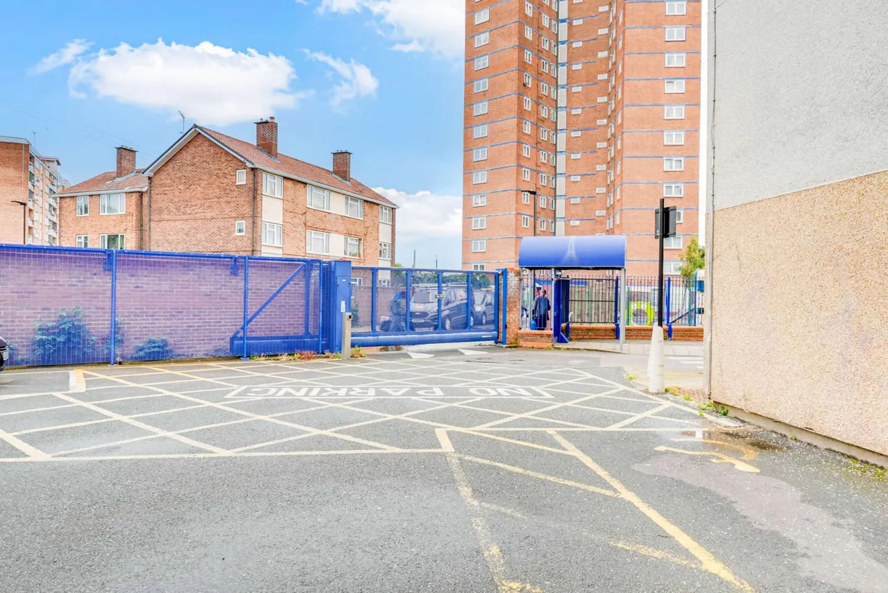 Florence Road, London, E6, photo 21