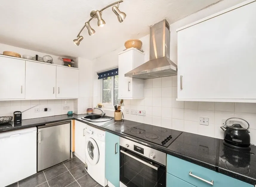 Langridge Mews, Hampton, TW12, photo 3