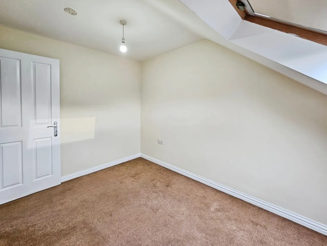 Norfolk Gardens, Heywood, photo 12