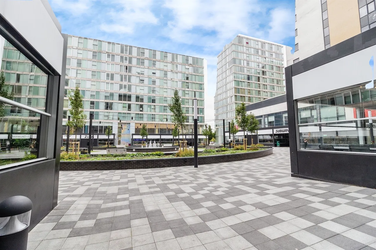 Mortimer Square, Milton Keynes, MK9, photo 13