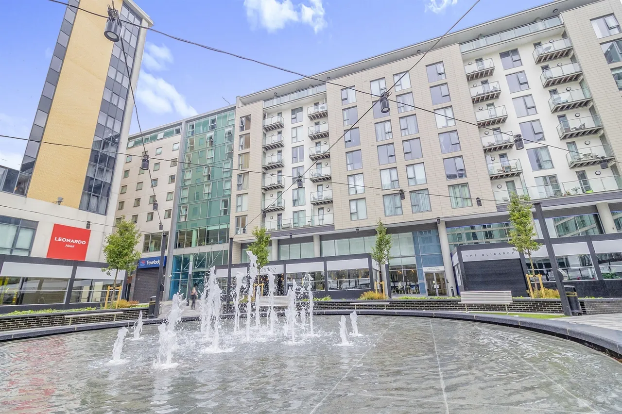 Mortimer Square, Milton Keynes, MK9, photo 16