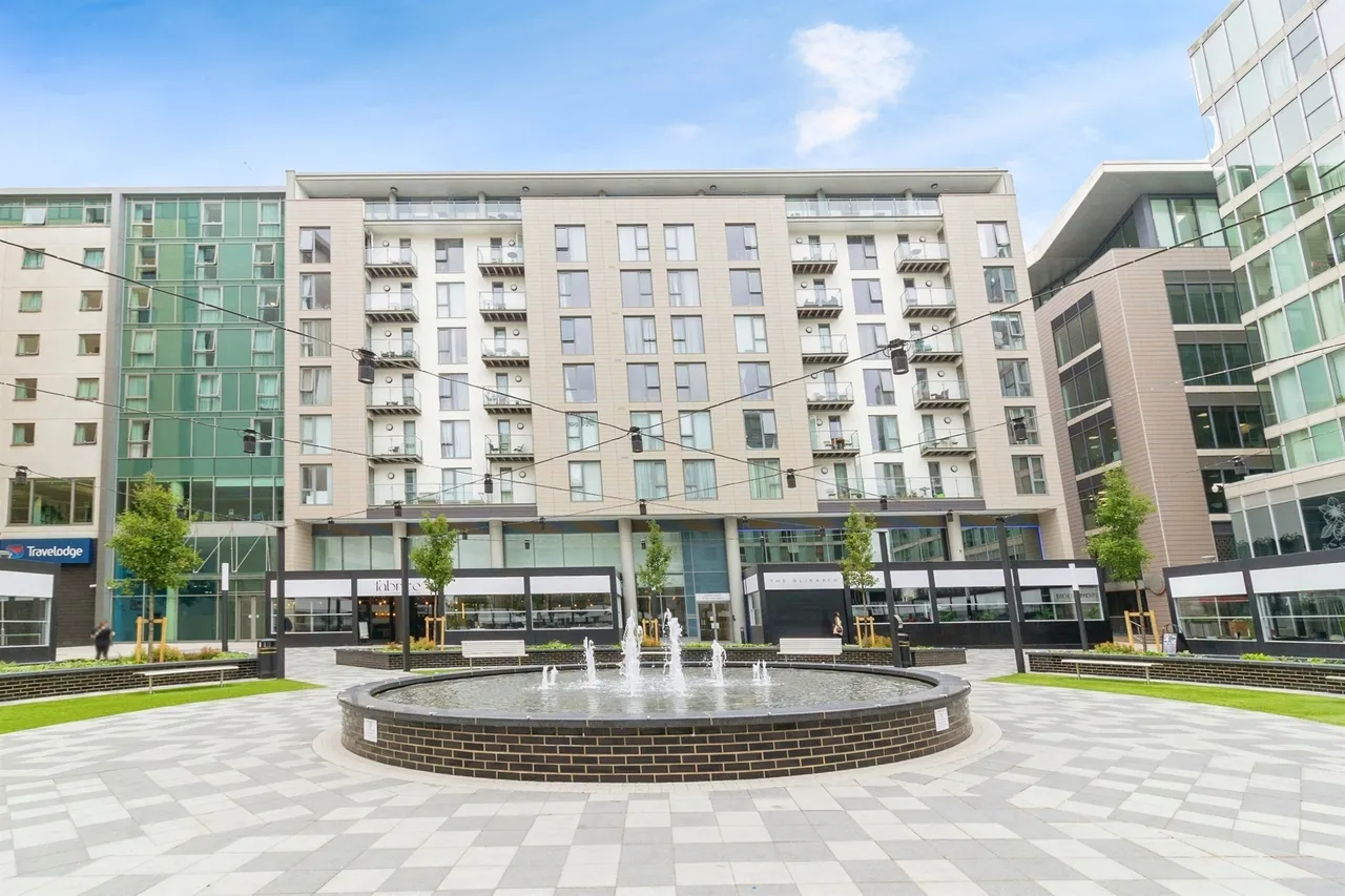 Mortimer Square, Milton Keynes, MK9, photo 14
