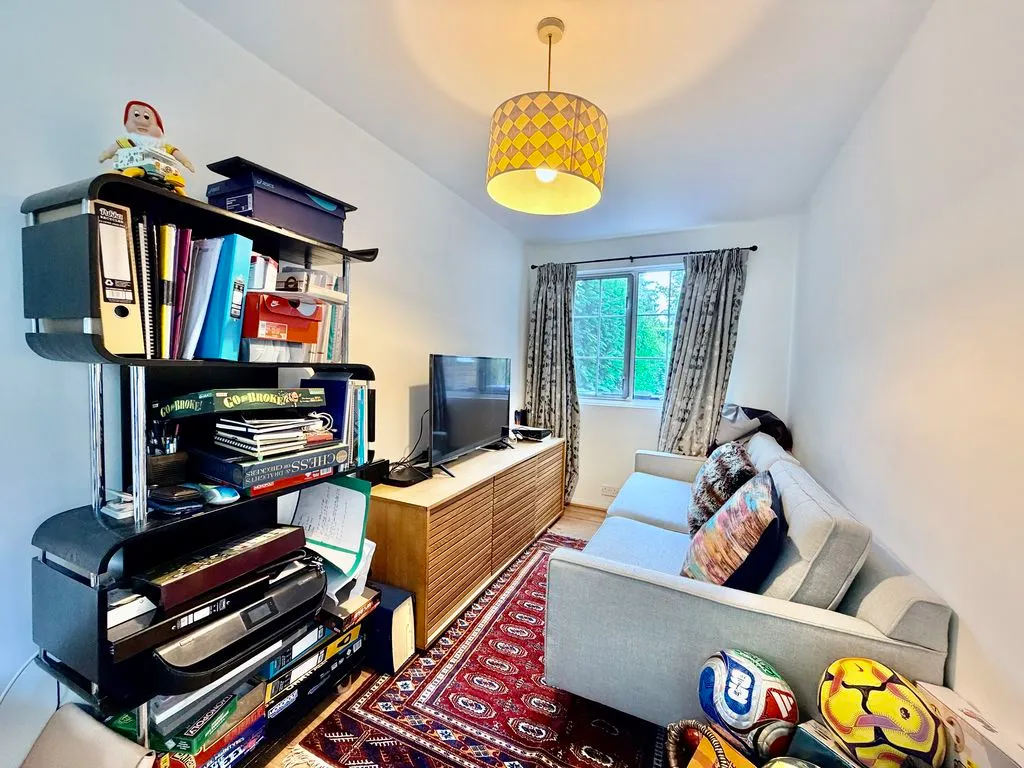 Cherry Tree Road, Beaconsfield HP9 1BD, photo 7