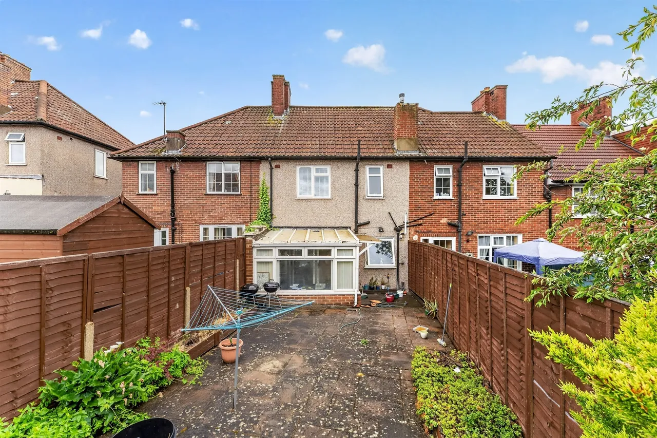 Love Lane, Morden, photo 10