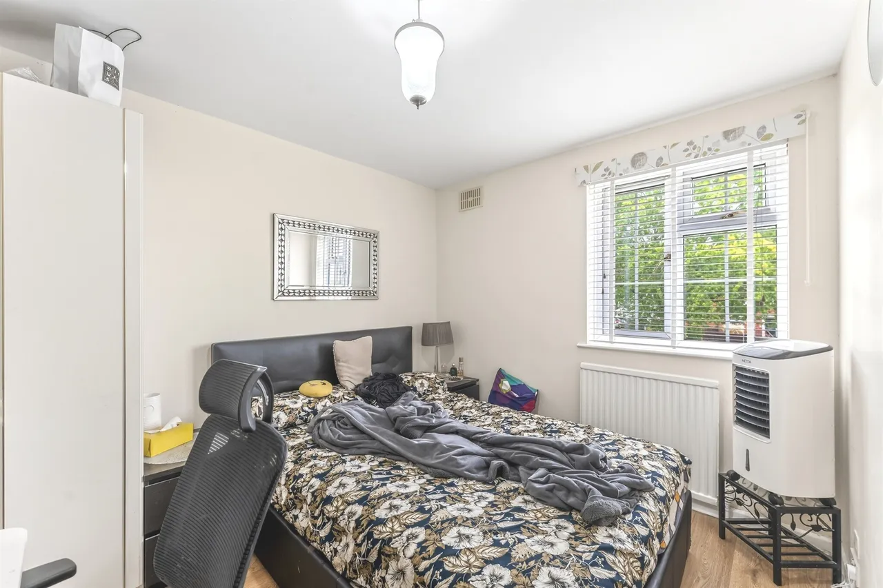 Love Lane, Morden, photo 5