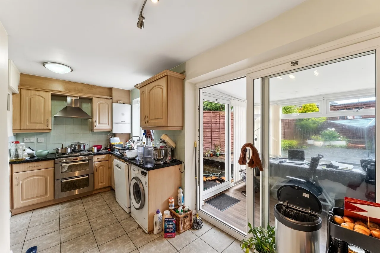 Love Lane, Morden, photo 12
