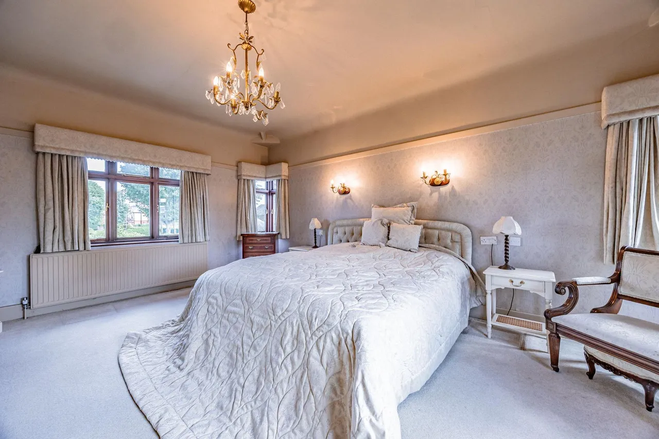 Victoria Road, Grappenhall, WA4, photo 37