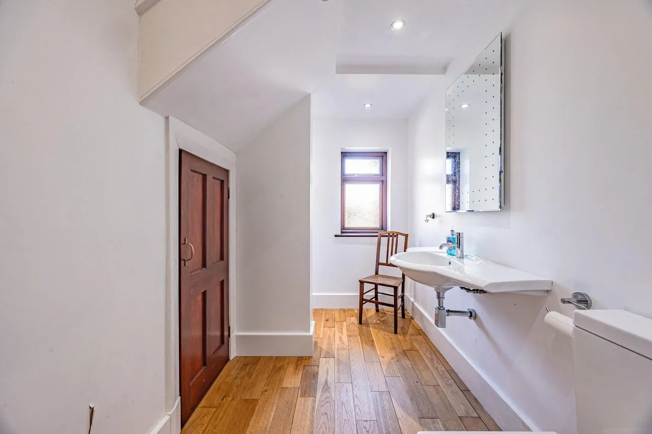 Victoria Road, Grappenhall, WA4, photo 23