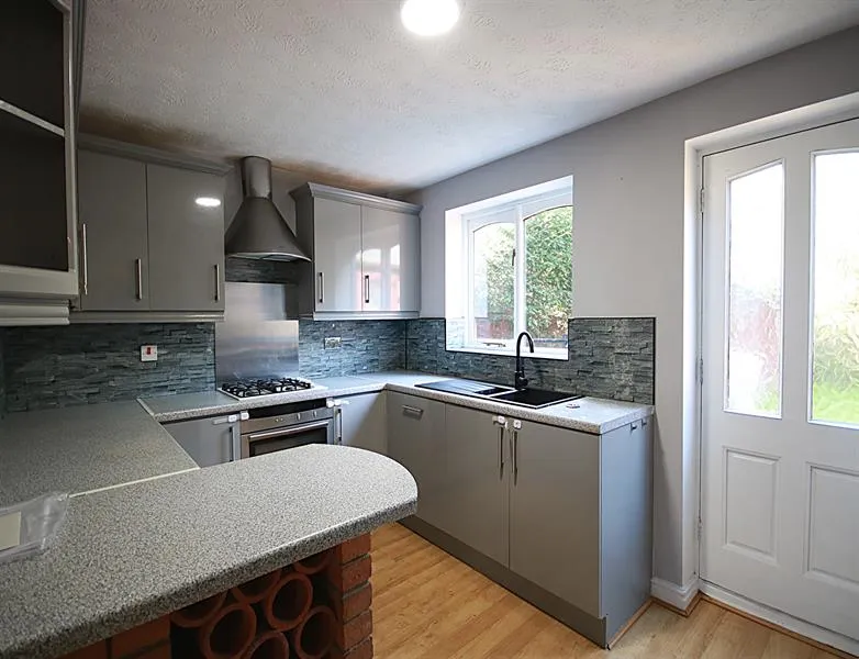 Moran Close, Wilmslow, photo 3