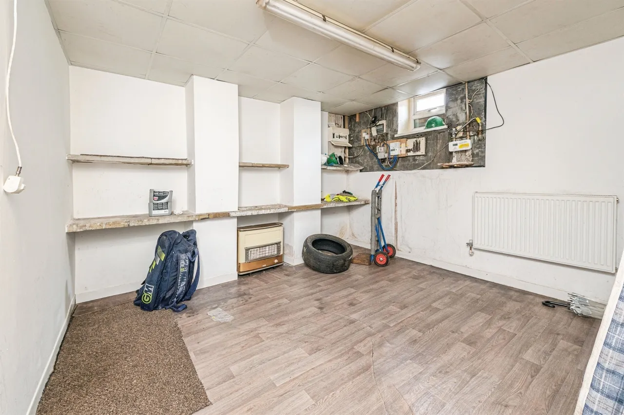 Hollingwood Lane, Bradford, BD7, photo 6
