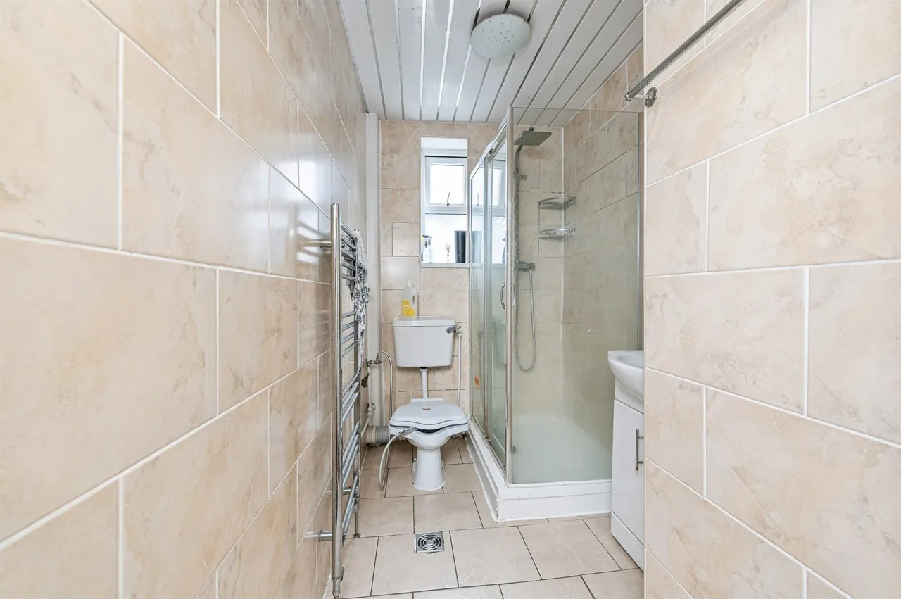 Hollingwood Lane, Bradford, BD7, photo 10