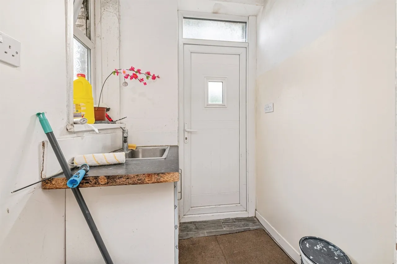 Hollingwood Lane, Bradford, BD7, photo 4