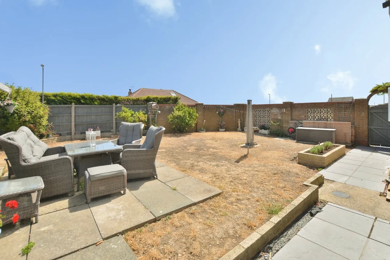 Lade Fort Crescent, Lydd on Sea, Romney Marsh, Kent, TN29, photo 12