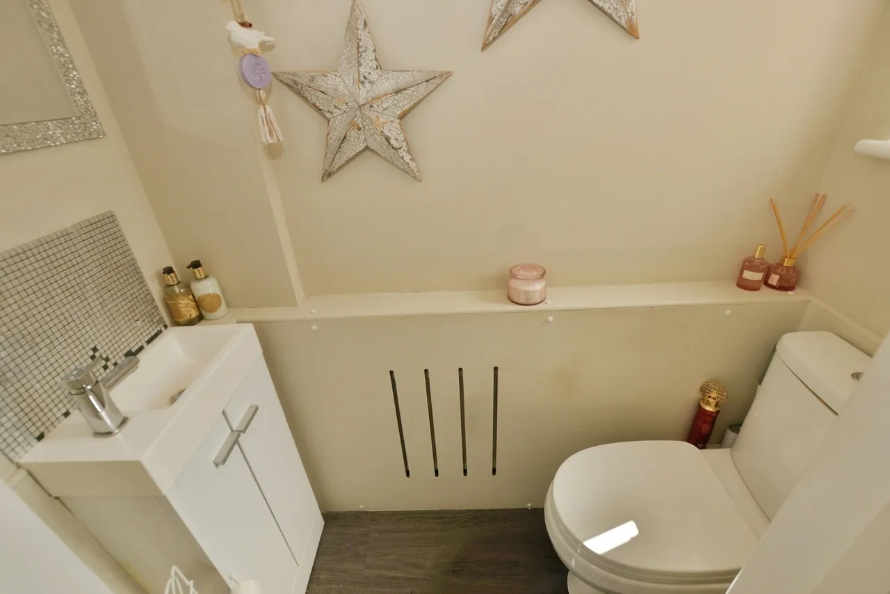 Lade Fort Crescent, Lydd on Sea, Romney Marsh, Kent, TN29, photo 24