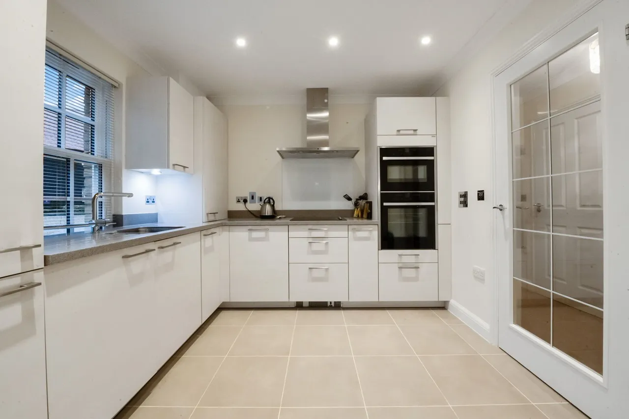 Alexander Court, Mote Park, photo 5