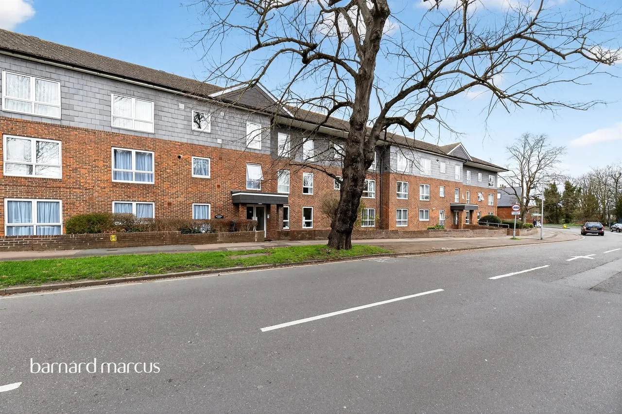 1 bed flat for sale — The Avenue, Worcester Park