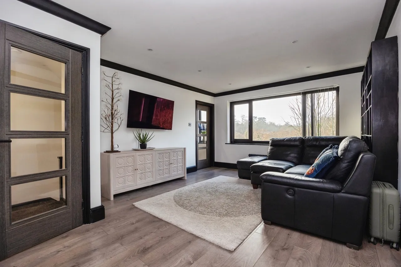 Valley View, Godalming, GU7, photo 13