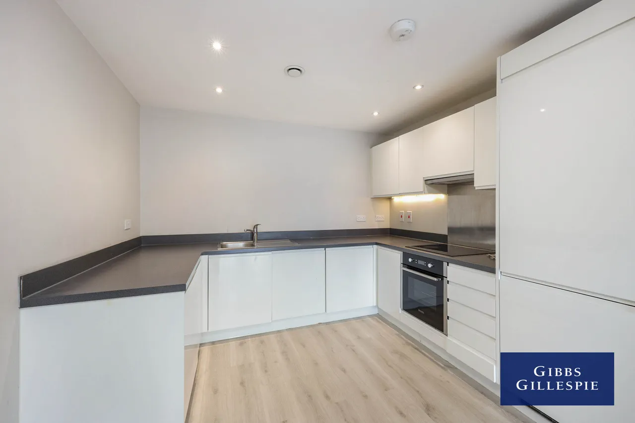 Bentinck Road, West Drayton Fees Apply, UB7, photo 2