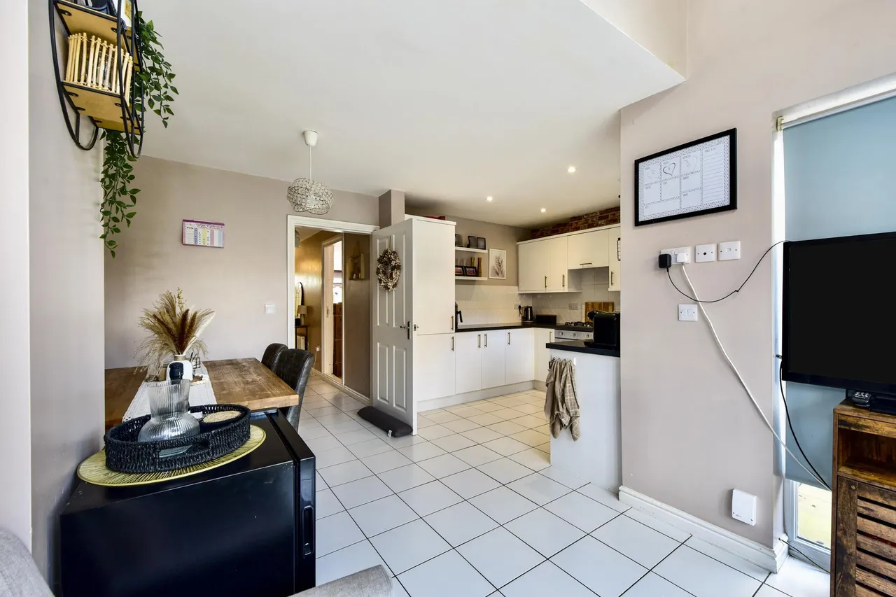Wharf Road, Kilnhurst, S64, photo 4