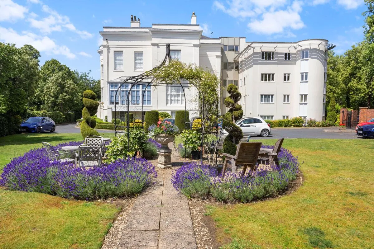 2 bed flat for sale, Queens Road, Cheltenham, GL50