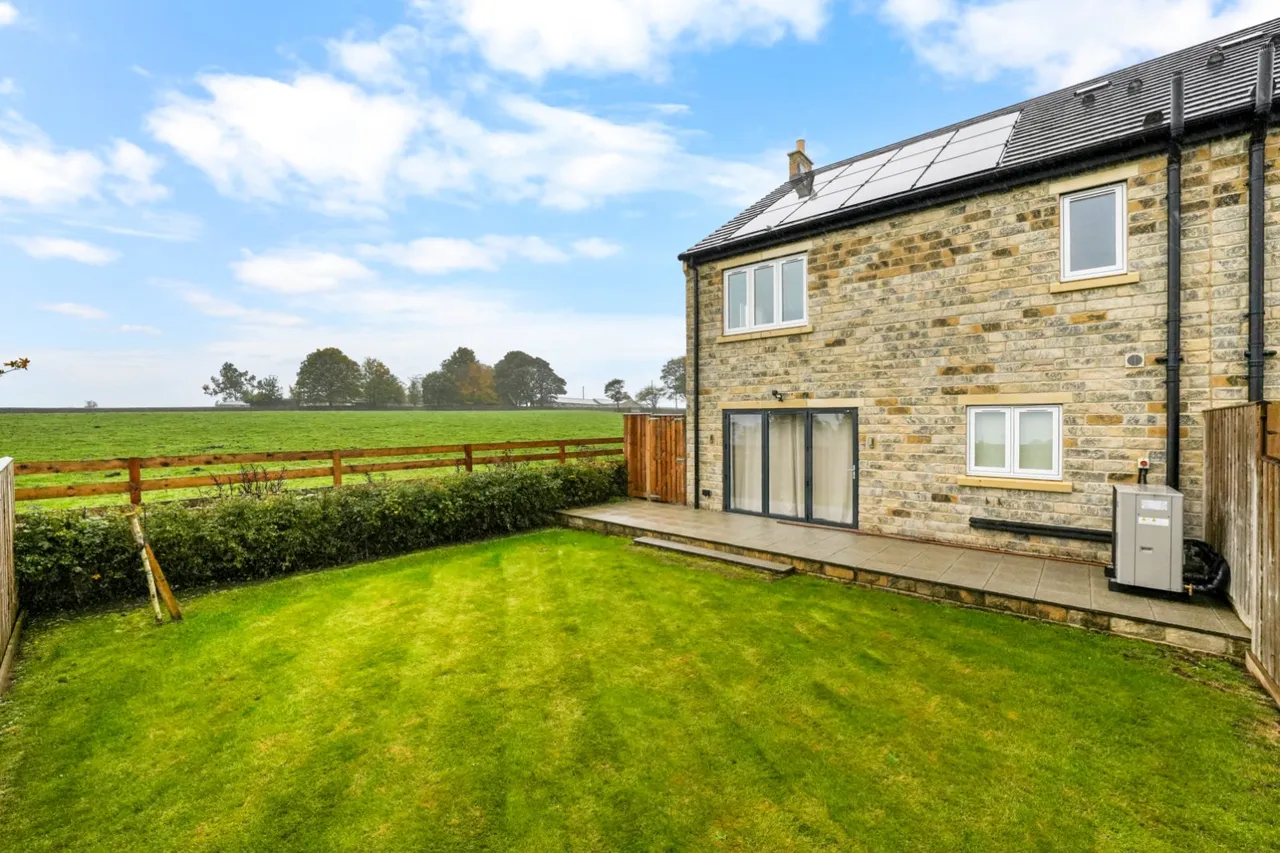 Dalesview Close, Burnt Yates, HG3, photo 13