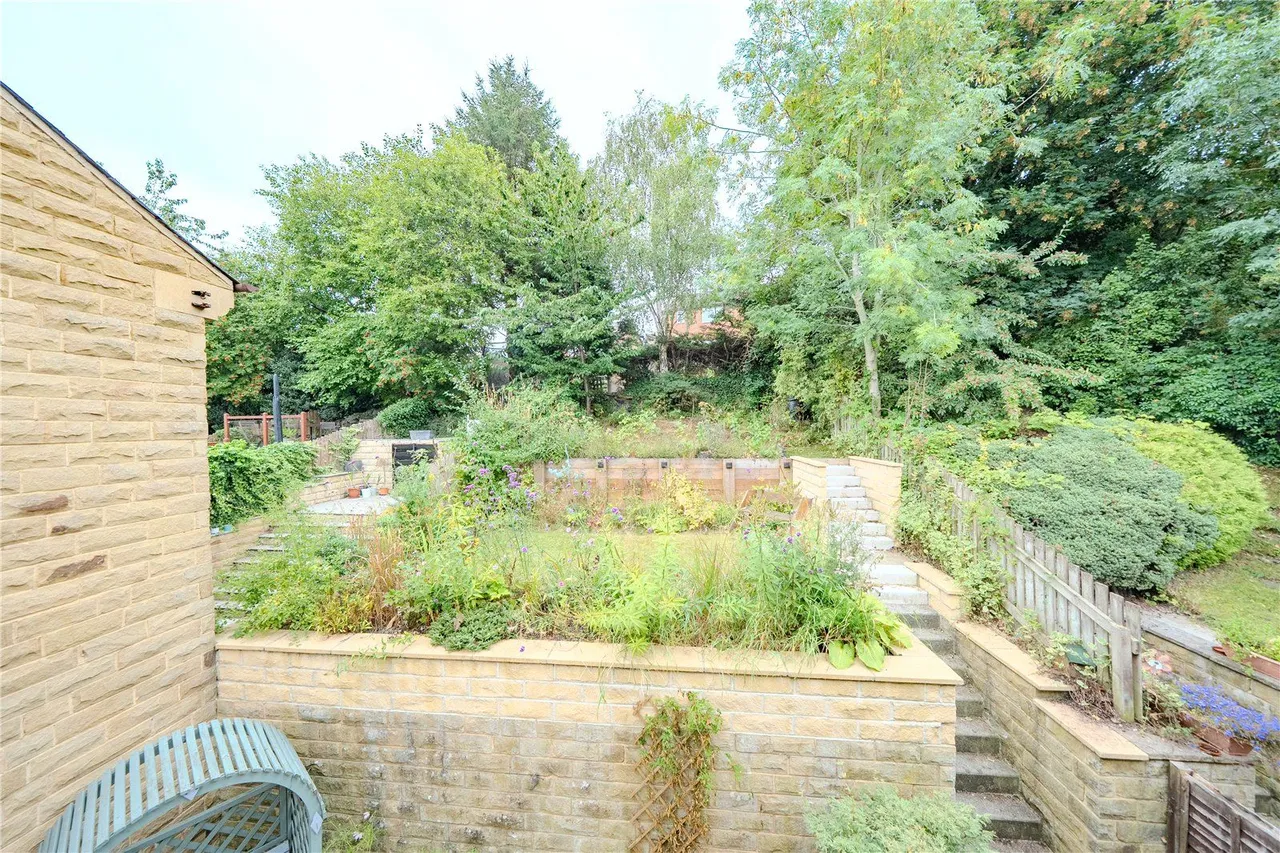 Chiltern Court, Leeds, LS13, photo 8