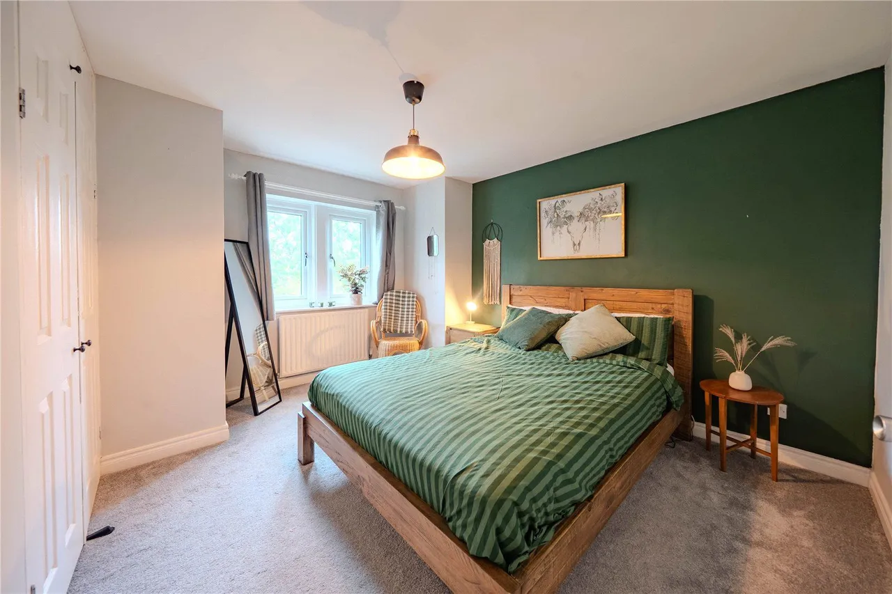 Chiltern Court, Leeds, LS13, photo 4
