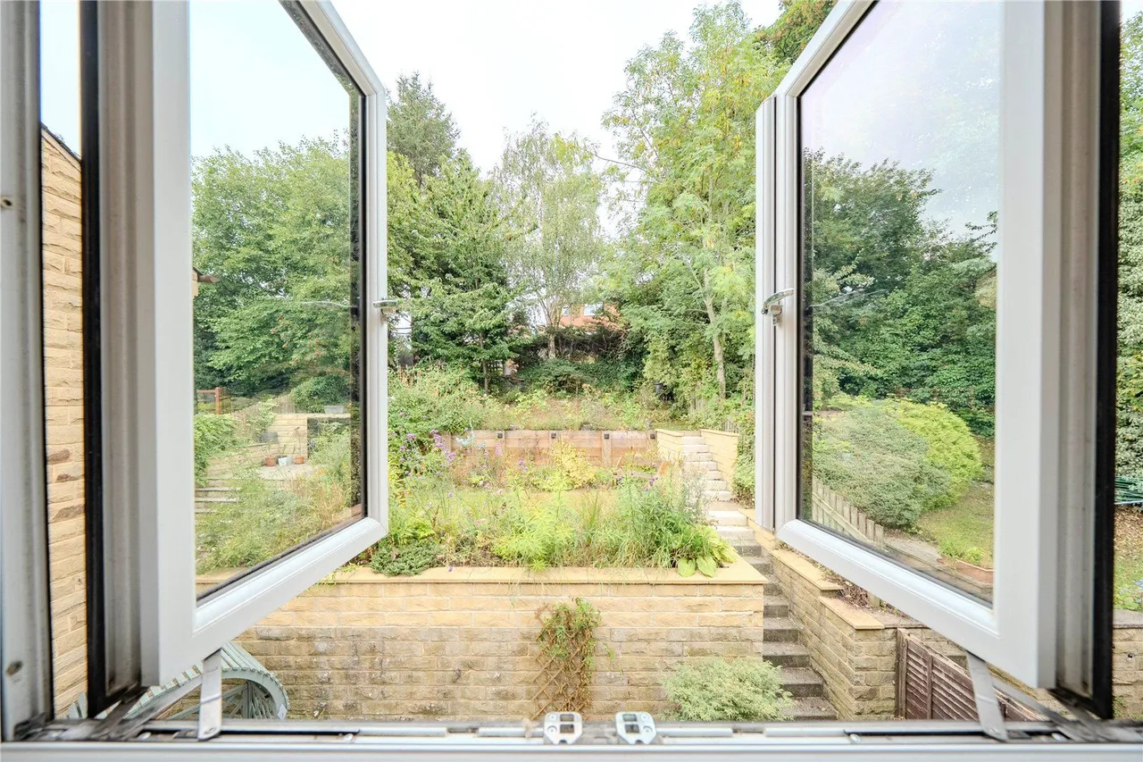 Chiltern Court, Leeds, LS13, photo 19