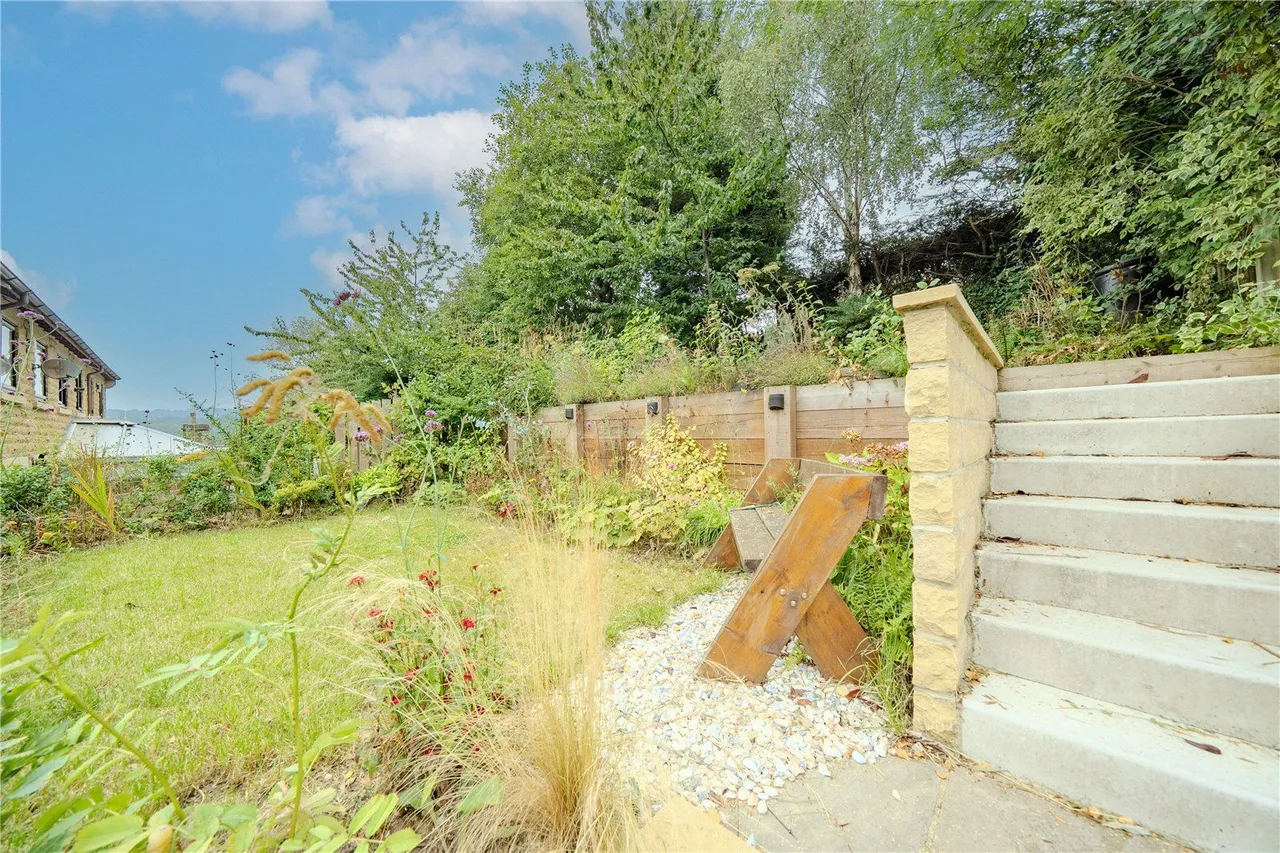 Chiltern Court, Leeds, LS13, photo 16