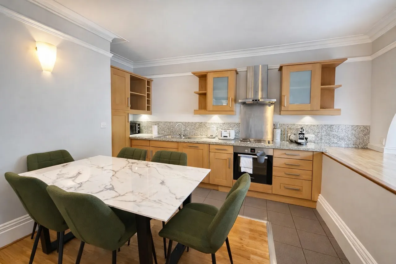 2 bed flat to rent, Dorset Street, Baker Street, W1U