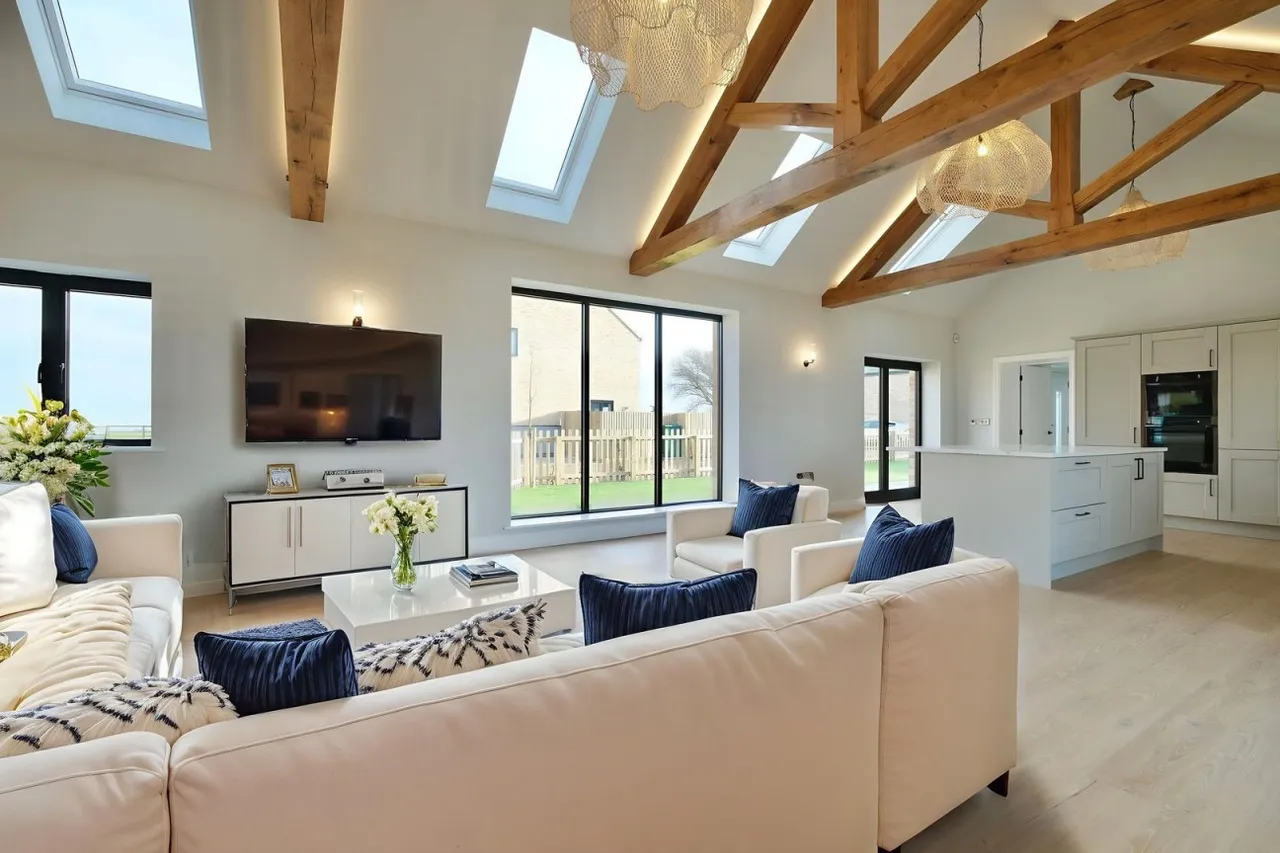 Manor Farm, Wennington, PE28, photo 3