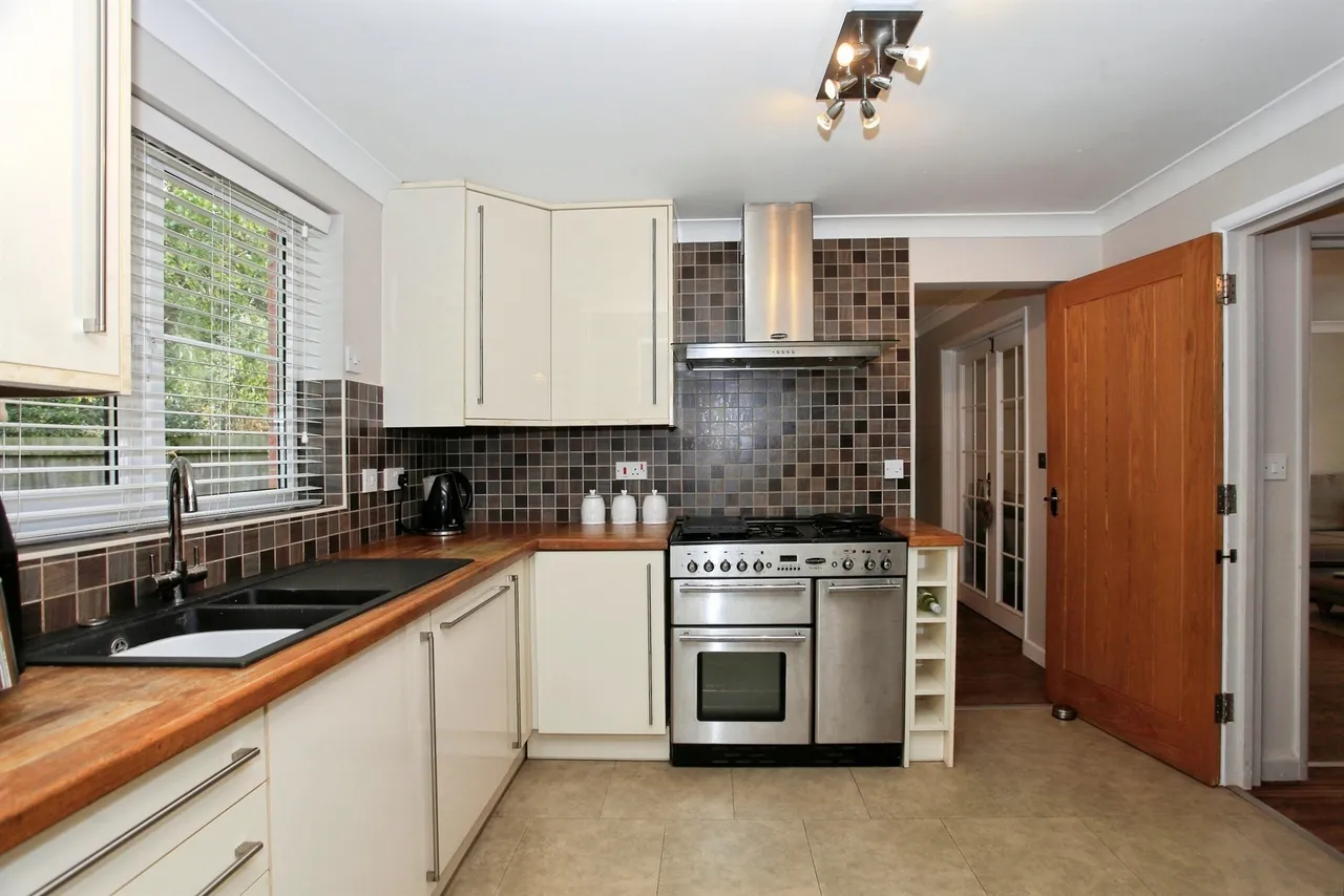 Waterfall Gardens, Newborough, PE6, photo 21