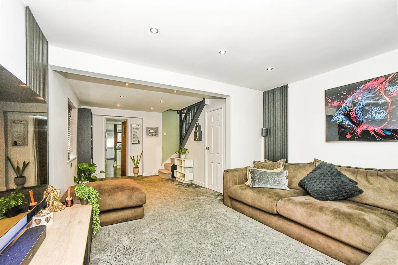 Hyde Road, Swindon, photo 3