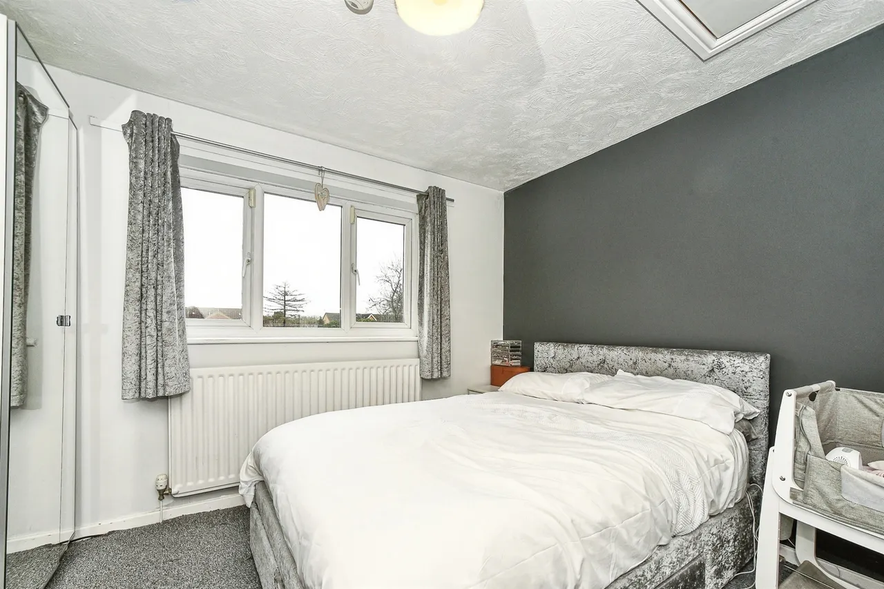 Hyde Road, Swindon, photo 11