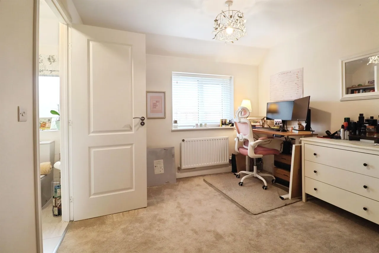 Clos Coed Bychan, Cardiff, CF5, photo 15