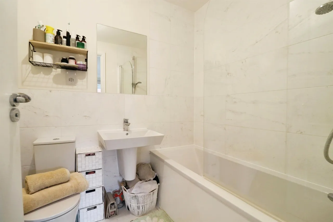 Clos Coed Bychan, Cardiff, CF5, photo 14