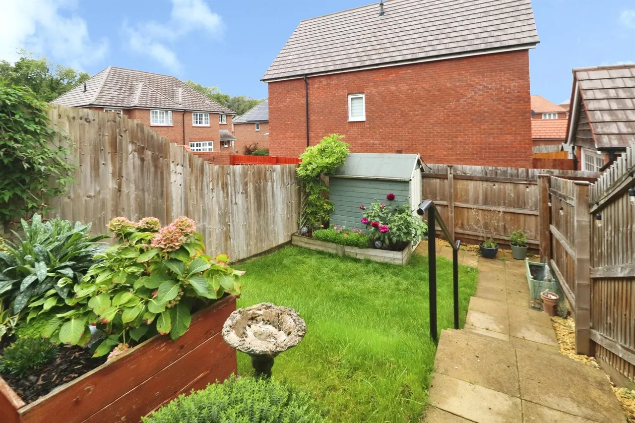 Clos Coed Bychan, Cardiff, CF5, photo 20