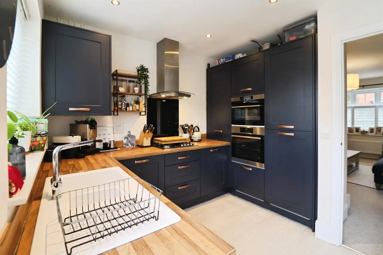 Clos Coed Bychan, Cardiff, CF5, photo 6