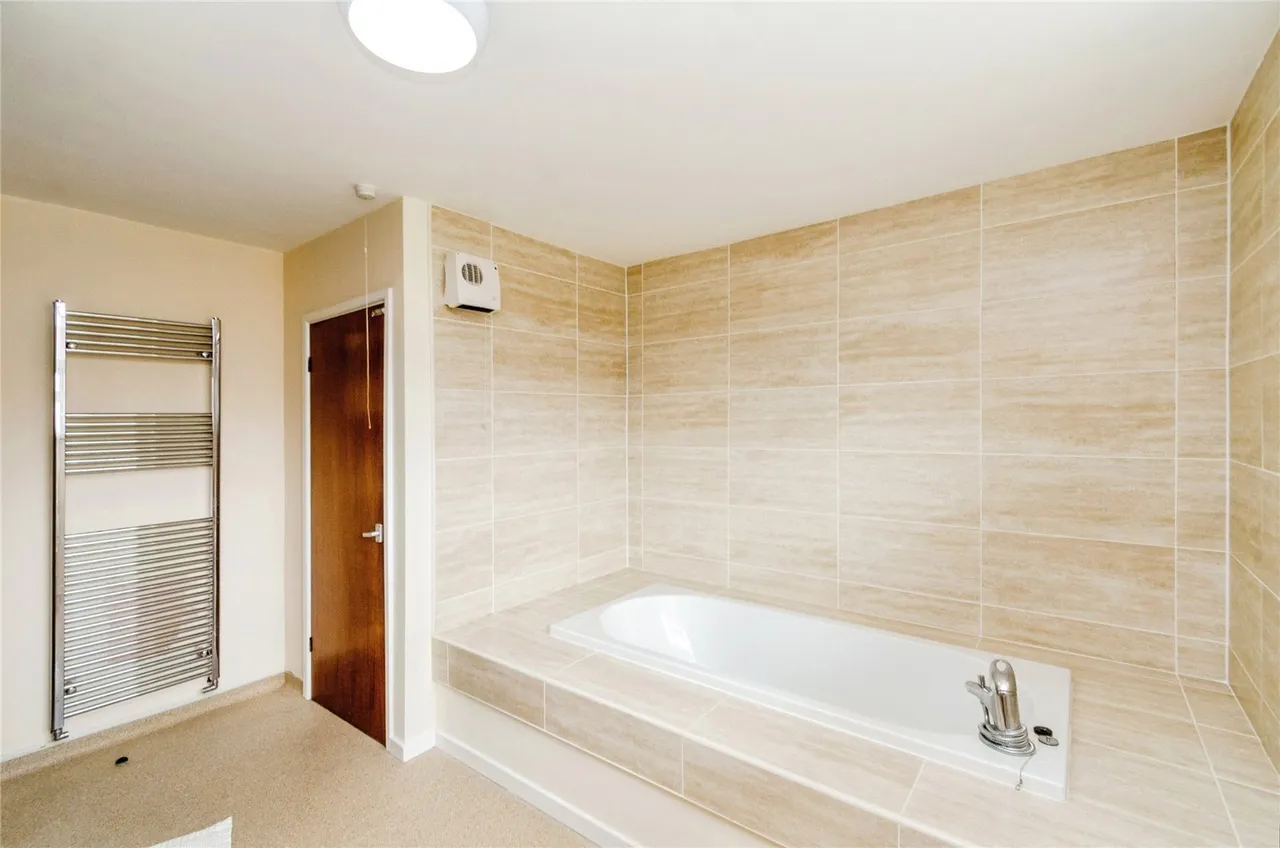 Moorside Gardens, Walsall, West Midlands, WS2, photo 12
