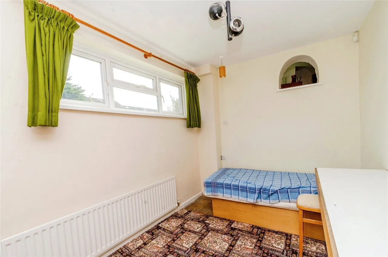 Moorside Gardens, Walsall, West Midlands, WS2, photo 16